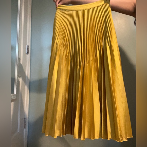 Reiss yellow midi float skirt - Picture 2 of 4
